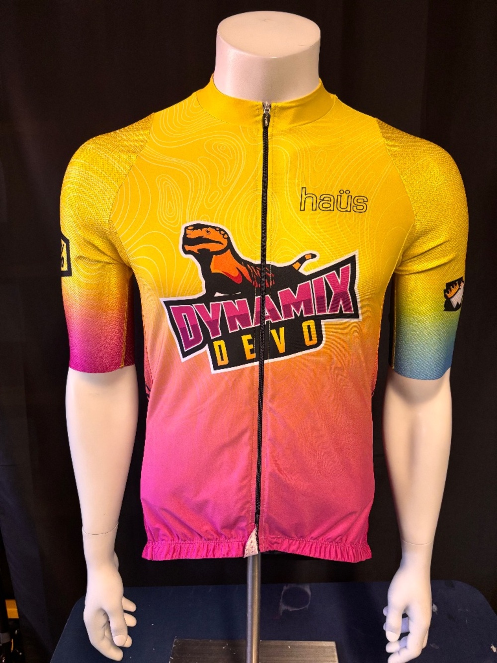 Awesome mens XL Safetti cycling jersey